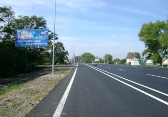 Фото рекламної площини за адресою Трасса M-03, Киев-Харьков, 46700