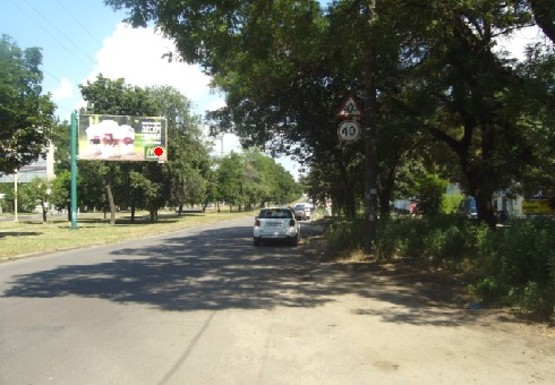 Фото рекламной плоскости по адресу Пограничная ул., 39, банк "Форум"