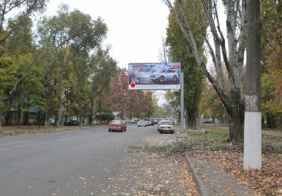 Фото рекламної площини за адресою Ивана и Юрия Лип ул., 76