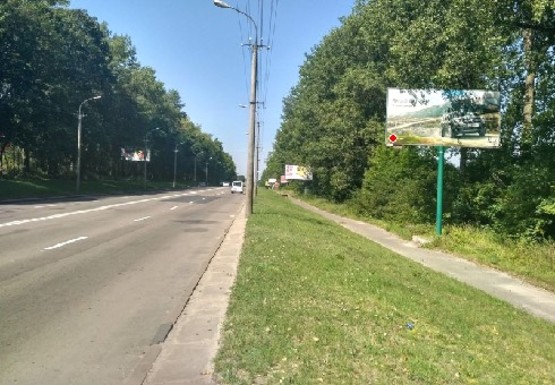 Фото рекламной плоскости по адресу Киевская ул., Бурштин, въезд со стороны Киева