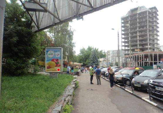 Фото рекламной плоскости по адресу Киевская ул., кафе Этуаль