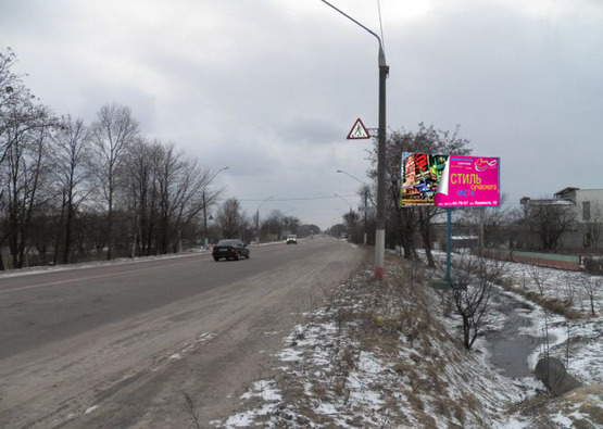 Фото рекламної площини за адресою Киевское шоссе, 117 (въезд в город)