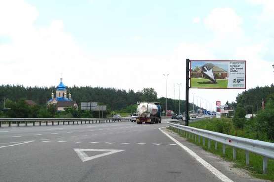 Фото рекламної площини за адресою Київ - Житомир, 12 км+100м до Києва (справа в напр. Києва; АЗС "Лукойл")