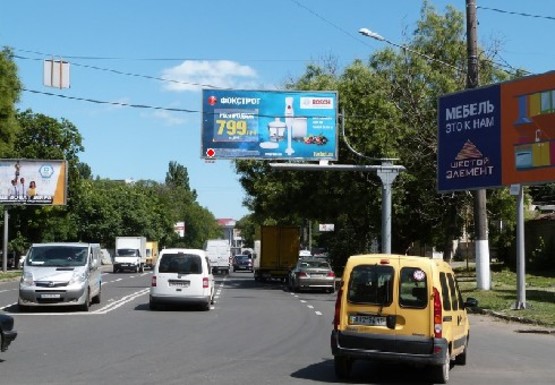 Фото рекламной плоскости по адресу Высокий пер., 24