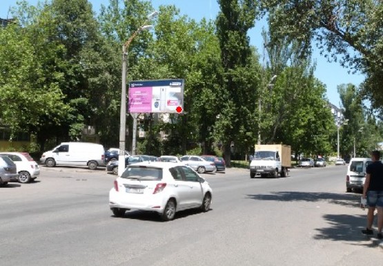 Фото рекламной плоскости по адресу Ивана и Юрия Лип ул., 32