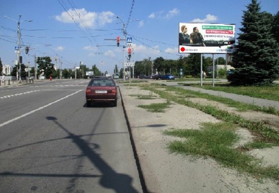 Фото рекламної площини за адресою Маршала Жукова пр. - Стадионный пр.