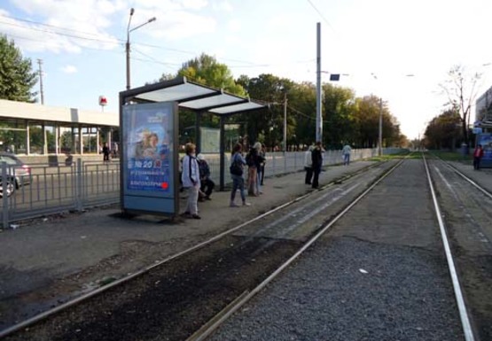 Фото рекламної площини за адресою Защитников Украины пл. - Московский пр. (остановка)