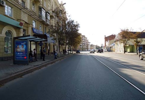 Фото рекламной плоскости по адресу Московский пр., 40 (остановка)