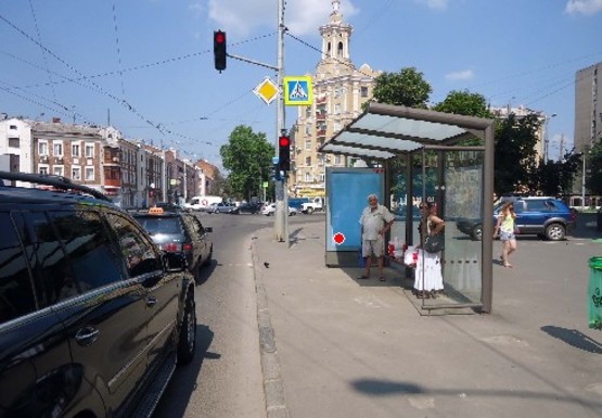 Фото рекламной плоскости по адресу Молочная ул. - Плехановская ул., 40 (остановка)