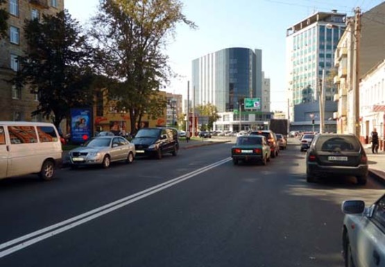 Фото рекламної площини за адресою Плехановская ул., 2-5