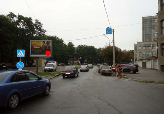 Фото рекламної площини за адресою Правды пр. - Юры Зойфера ул.