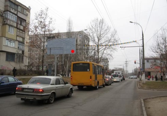 Фото рекламной плоскости по адресу Ивана Богуна ул. - Лавренёва ул.