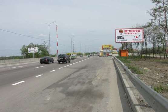 Фото рекламної площини за адресою Київ - Одеса, 05 км+300м до Києва (справа в напр. Києва (готельн.копл. "У ЧАБАНА"))