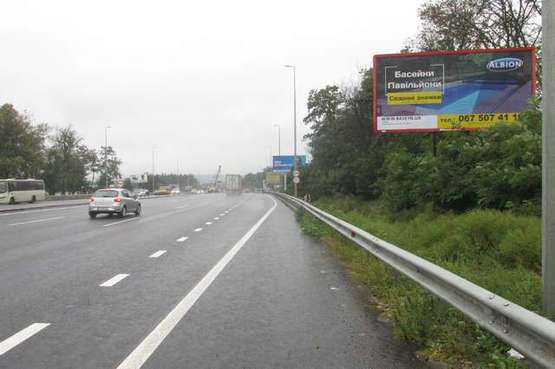 Фото рекламной плоскости по адресу Київ - Одеса, 05км+850м від Києва (в напр. Одессы; поворот на с.Вита-Почтовая)