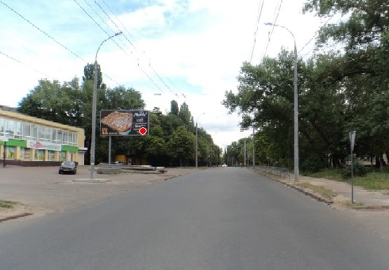 Фото рекламної площини за адресою Казацкая ул., 14, к центру