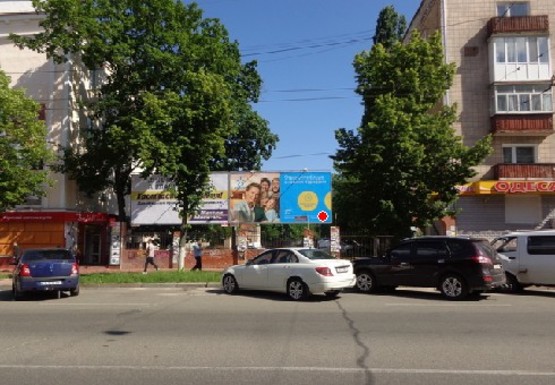 Фото рекламной плоскости по адресу Победы пр., 95, правый