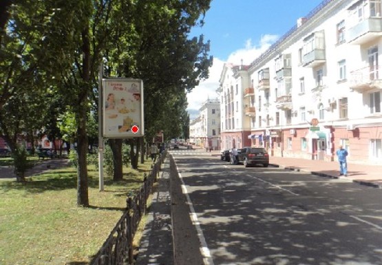 Фото рекламной плоскости по адресу Мира пр., аллея, магазин Гудзики