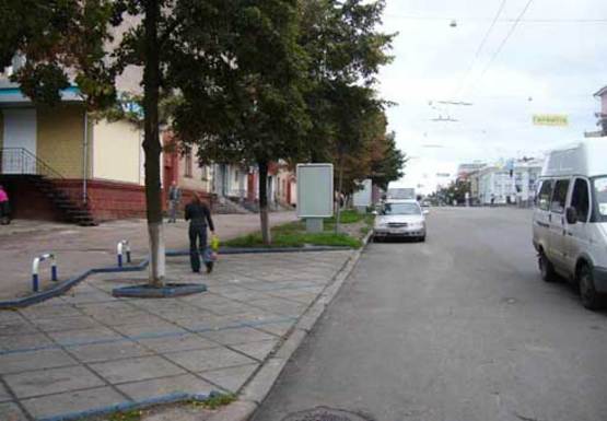 Фото рекламной плоскости по адресу Победы пр., магазин Браво