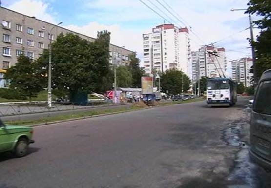 Фото рекламной плоскости по адресу Рокоссовского ул. 26, магазин Квартал