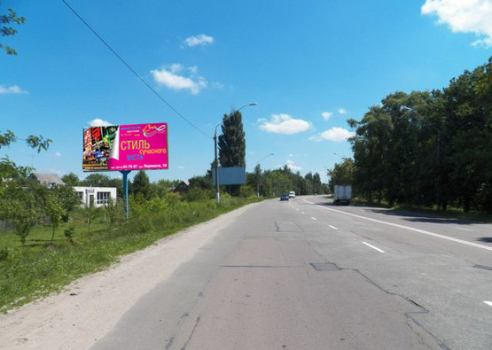 Фото рекламної площини за адресою Киевское шоссе, 117 (выезд из города в сторону Киева)