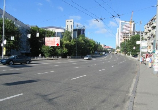 Фото рекламної площини за адресою Липковского ул., 1 (бывш. Урицкого ул.)