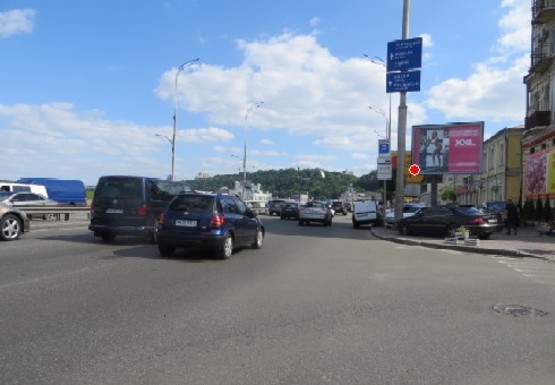 Фото рекламной плоскости по адресу Набережно-Крещатицкая ул., 17/18 - Борисоглебская ул.
