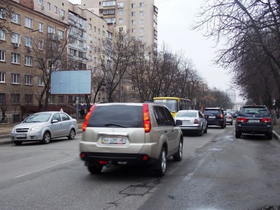 Фото рекламної площини за адресою Дегтяревская ул. 26, в сторону м.Лукьяновская