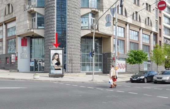 Фото рекламной плоскости по адресу Шевченка Тараса б-р 37-122, возле ул.Саксаганского, со стороны пл.Победы