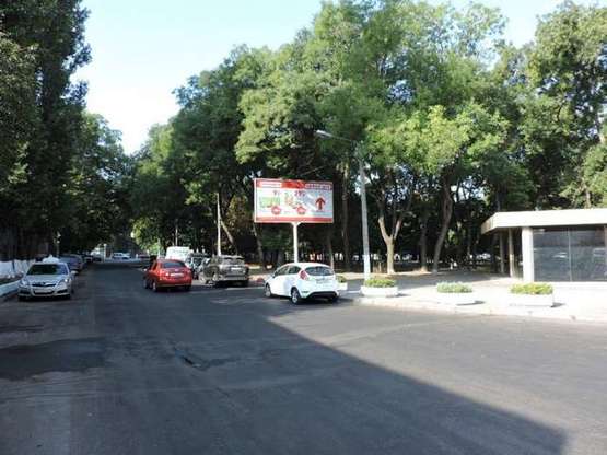 Фото рекламної площини за адресою Розумовська вул. - Комітетська вул.