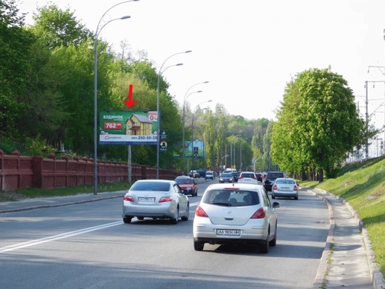 Фото рекламной плоскости по адресу Гринченко Н. ул., 10-й от Протасового Яра, в центр