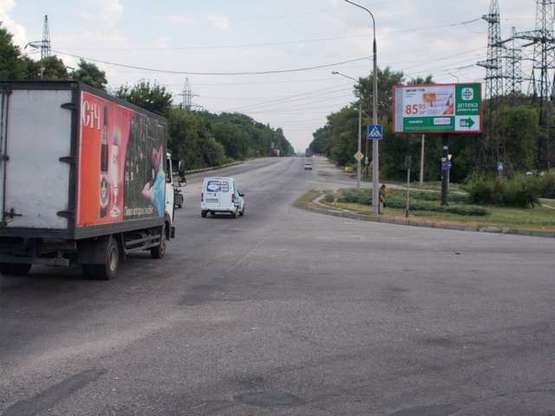 Фото рекламной плоскости по адресу Харків-Сімферополь шосе