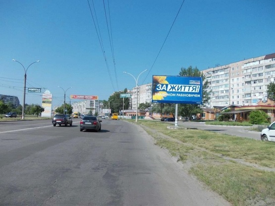 Фото рекламной плоскости по адресу Лушпы М. пр-т 43