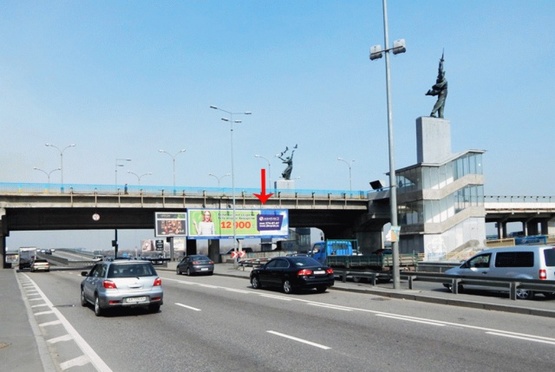 Фото рекламной плоскости по адресу Набережное шоссе, поворот на мост Метро, в сторону Почтовой пл-ди, правая