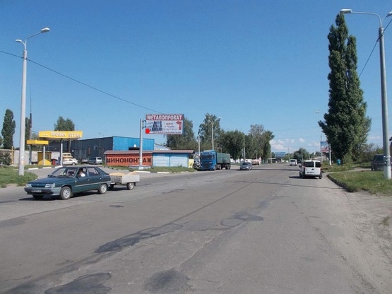 Фото рекламної площини за адресою Черниговская ул. (АЗС)