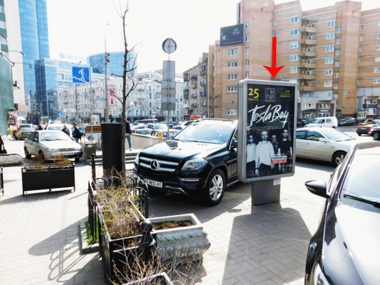 Фото рекламной плоскости по адресу Бассейная ул., 5-7