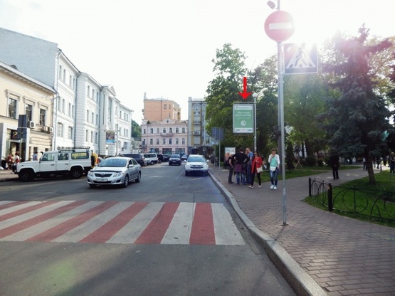 Фото рекламной плоскости по адресу Контрактовая пл. / ул. Ильинская