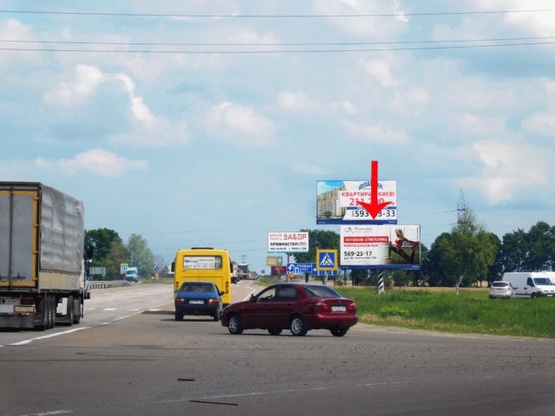 Фото рекламной плоскости по адресу Выезд из Киева, в сторону Чернигова, возле АЗС, 4км от дороги Киев-Бровары, к котедж.городку Княжичи