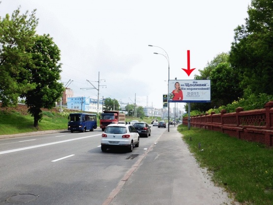 Фото рекламної площини за адресою Гринченко Н. ул., 10-й от Протасового Яра, из центра