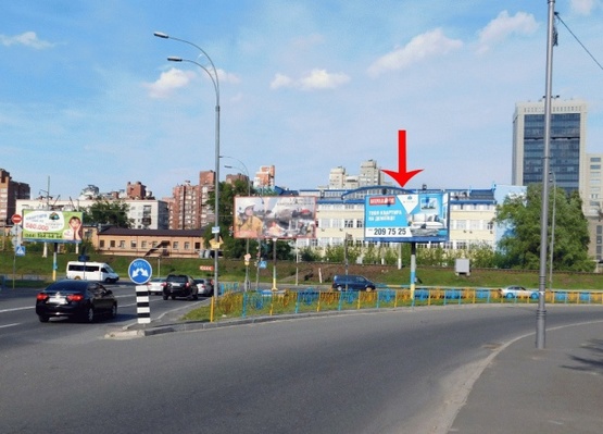 Фото рекламної площини за адресою Гринченко Н. ул., со стороны ул.Кировоградской, в центр