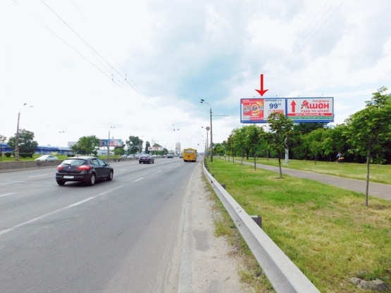 Фото рекламной плоскости по адресу Московский пр-т, в сторону Петровки, левый, в центр