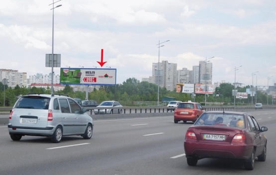 Фото рекламної площини за адресою Бажана пр-т 400 м до пр-та Григоренко, из центра, правый