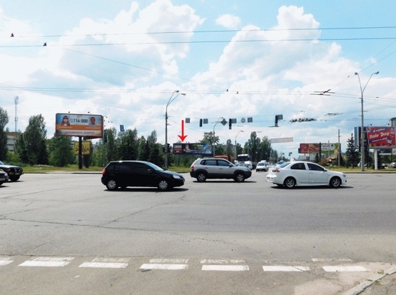 Фото рекламной плоскости по адресу Ватутина пр-т, поворот на б-р Перова, в центр, левый
