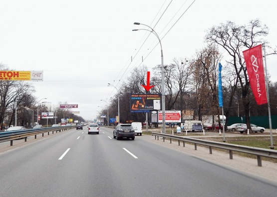 Фото рекламной плоскости по адресу Глушкова Академика пр-т 40, к Одесской пл., в центр