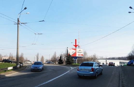 Фото рекламной плоскости по адресу Дегтяревская ул., возле ул.Довженко, развязка, в центр