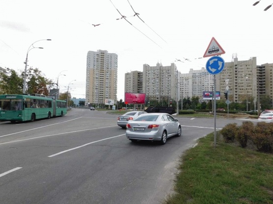 Фото рекламной плоскости по адресу Малиновского ул., к ст.м.Оболонь