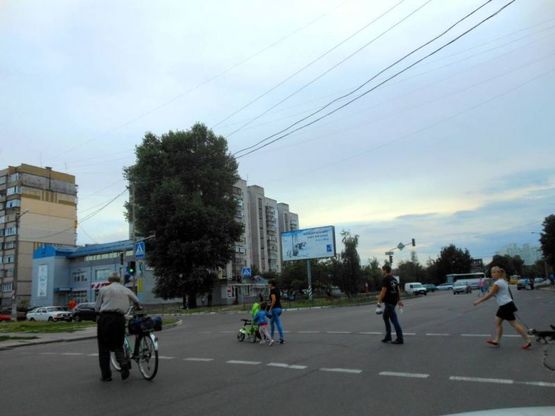 Фото рекламної площини за адресою м.Бровары, вул.Я. Мудрого, 88, перетин з вул.Грушевського