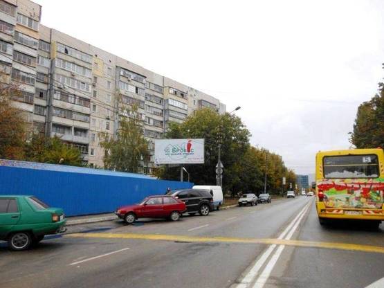 Фото рекламной плоскости по адресу м.Бровари, вул.Короленко, 68, 100м до вул.Київської, ринок