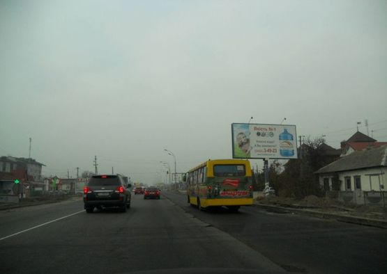 Фото рекламной плоскости по адресу м.Бровари, вул.Київська, 95 перетин з вул.Пушкіна