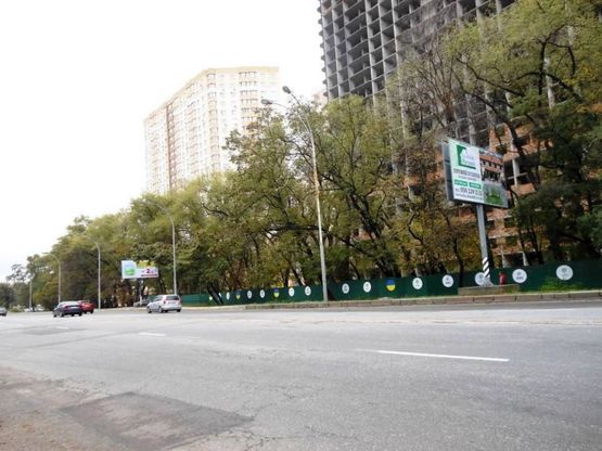 Фото рекламной плоскости по адресу м.Бровари, вул.Київська, напроти 298