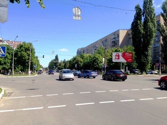 Фото рекламної площини за адресою м.Бровари, бул. Незалежності, 12, перетин з вул.Короленко